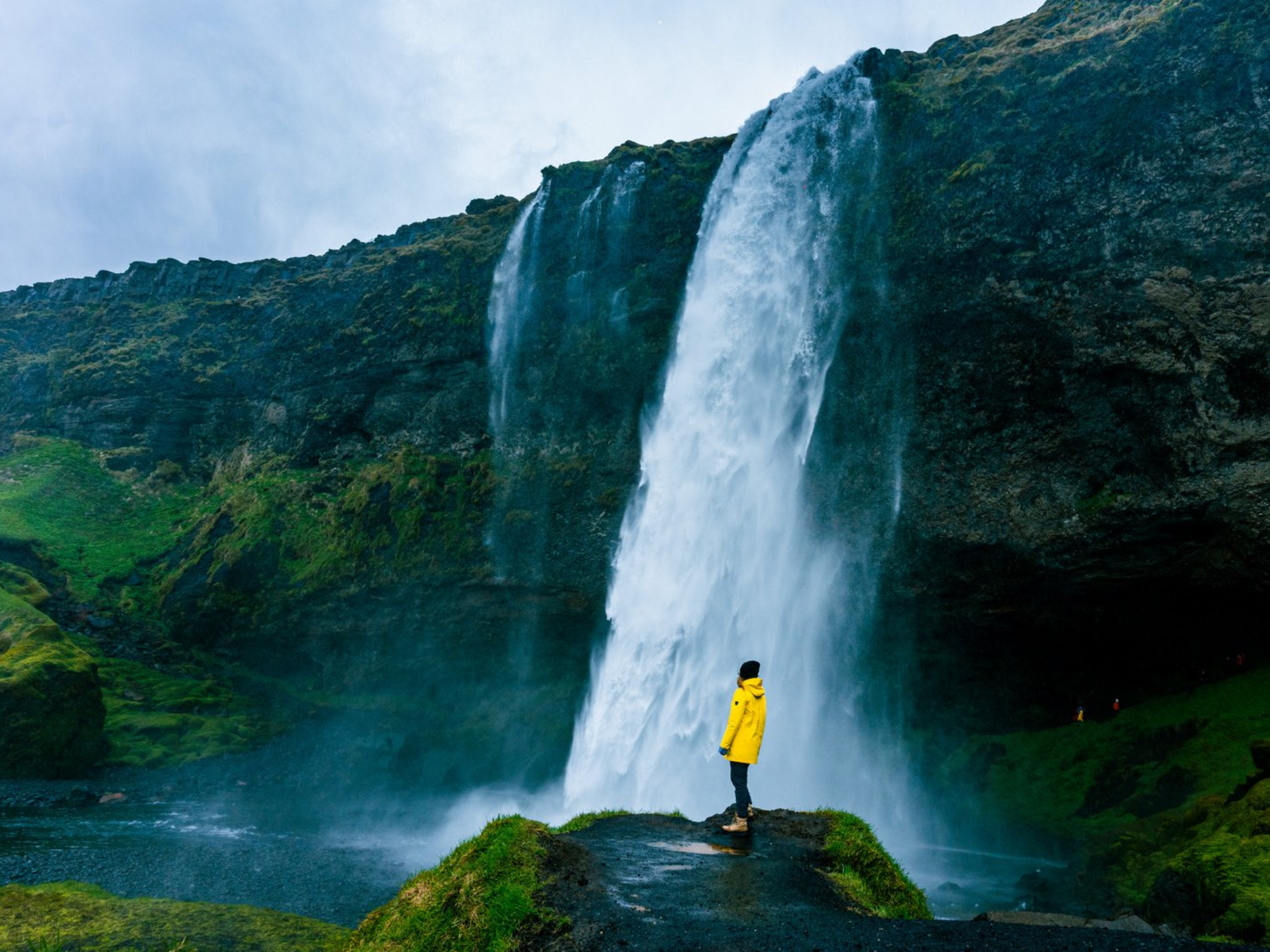 Seljalandsfoss waterfall. Photo by Loren Bedeli - Edelweiss