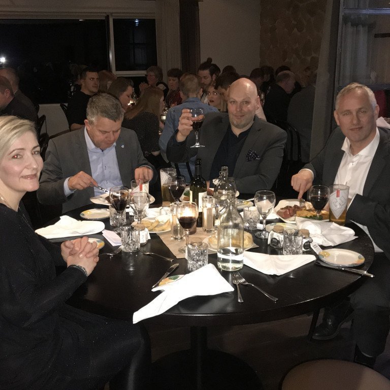 photo-13-04-2018-21-55-03