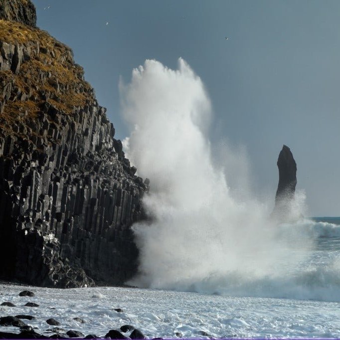 h-lsanefs-cave-in-reynisfjara-is