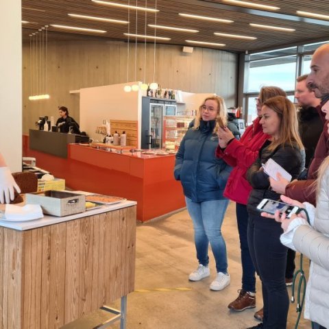 Kynning hjá Laugavatn Fontana 